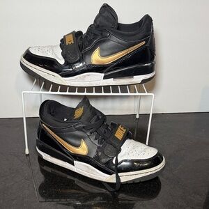 Nike Air Jordan Legacy 312 Men's Sneakers Size 8 Shoes Black & Gold